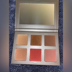 Iconic London Palette Blaze Chaser Blush Bronzer